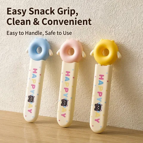 Donut Shape Snack Clip Anti Dirty Hand Food Tongs Portable Plastic Kitchen Tongs For Chips Salad Bread Happy Day Cat Print