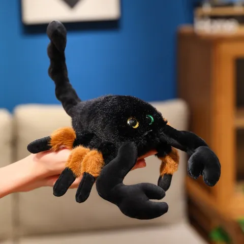 Jouet en Peluche Scorpion de Simulation Pendentif Scorpion Noir Réaliste Poupée d'Animal en Peluche Porte-clés pour Décoration de Sac à Dos Cadeau