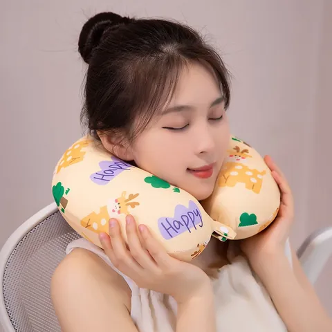 Almohada de Cuello en Forma de U de Seda de Hielo y Espuma Viscoelástica Dibujos Animados Macaron Portátil para Viajes Oficina