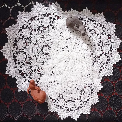 French Pastoral Floral Lace Tablecloth Hollow Out 3D Embroidered Round Placemat Heat Insulation Pad For Home Kitchen Table Decor