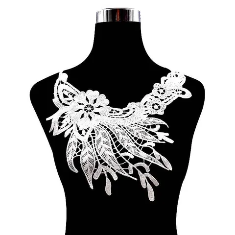 Wasserlösliche Spitze Stickerei Blumen Patch Für Damen DIY Nähen Hohl Polyester Falsche Kragen Kleid Brust Dekoration