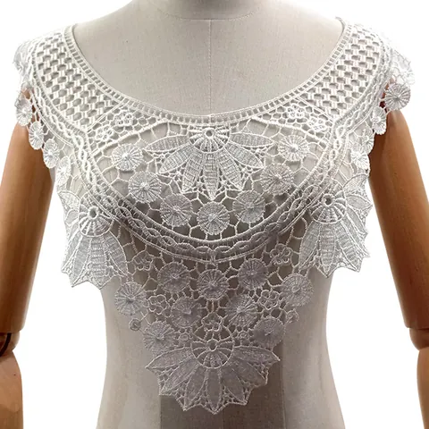 Large Water Soluble Lace 3D Embroidery Fake Collar Elegant Polyester Silk Hollow Out Floral Decorative Neckpiece For Women