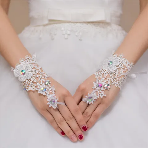 Elegante Kant Vingerloze Trouwhandschoenen Strass Bloem Korte GaasMouwen Voor Bruiloft Banket Vrouwen Kledingaccessoires