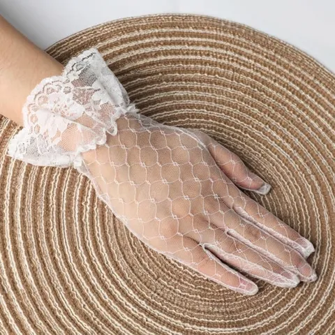 Elegante Cremeweiß Spitze Hochzeit Handschuhe Kurze Netz Brauthandschuhe Rüschenstulpe Atmungsaktiv Ausgeschnitten Kleid Handschuhe Für Damen Bankett Abendparty