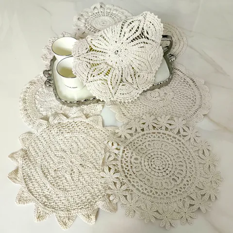Vintage Lace Placemat Hollow Out Embroidered Coaster Pure Cotton Round Tablecloth Photography Decor Prop Home Textile Decoration