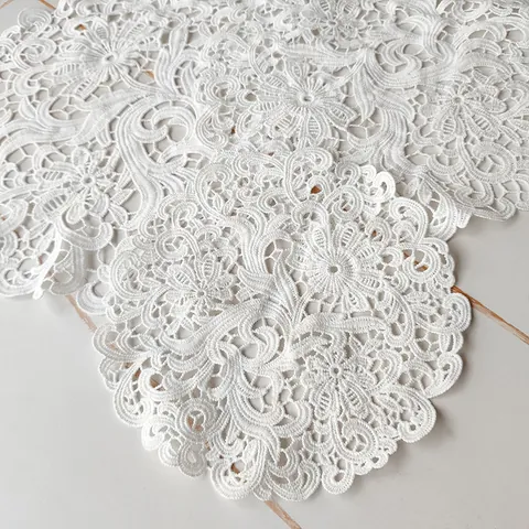 White Lace Embroidered Round Tablecloth Floral Pattern Heat Resistant Table Mat Simple Elegant Home Dining Table Decoration