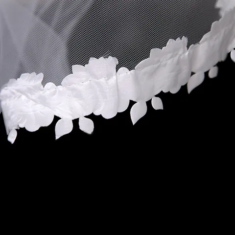 Französischer Minimalistischer Weißer Einlagiger Brautschleier Mit Papiergepresster Rosenkante Kurzer Hochzeitsschleier Französischer Stil Braut Kopfschmuck Hochzeit Party Dekoration