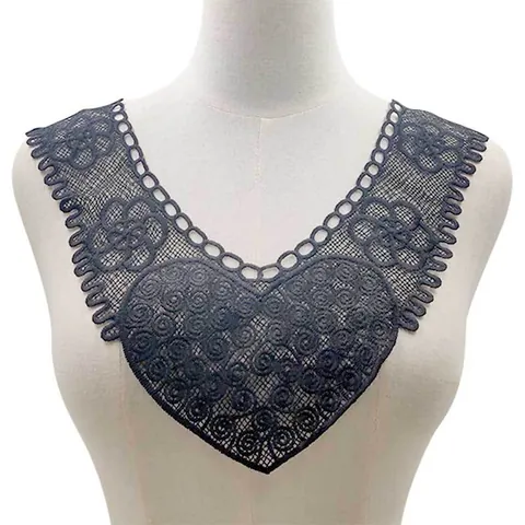 Eleganter Wasserlöslicher Spitzenkragen Milchprotein-Faser Bestickt Durchbrochen Blumig Herzmuster DIY Kleidung Nähen Zubehör