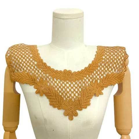 Vintage 3D Hollow Embroidered Milk Silk Lace Collar Floral Detachable Collar For Women DIY Clothing Garment Accessories