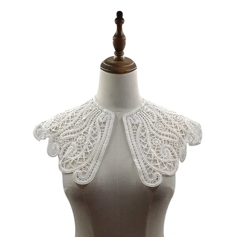 Cuello Falso Hanfu Cloud Shoulder Encaje Bordado Chal Blanco Encaje Calado Capa para Mujer Accesorios de Chal Chino Vintage