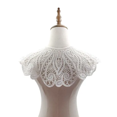 Cuello Falso Hanfu Cloud Shoulder Encaje Bordado Chal Blanco Encaje Calado Capa para Mujer Accesorios de Chal Chino Vintage