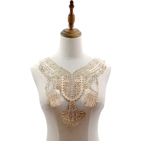 Faux Col Brodée en Fil Métallique Doré Dentelle Hydrosoluble Col en V Ajouré Fleur Applique DIY Accessoire de Vêtement Glands