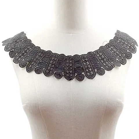 Faux Col en Soie de Lait Brodé Applique de Dentelle Ajourée 3D pour Femmes Tissu de Couture de Vêtements DIY Patch d'Encolure Semi-Circulaire
