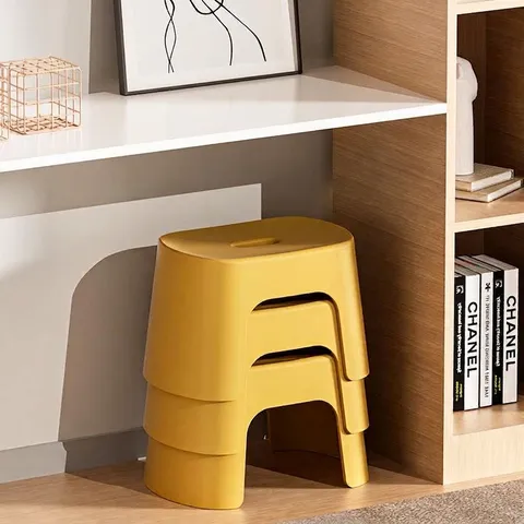 Sgabello in Plastica Ispessita Antiscivolo Sgabello da Doccia per Bagno Poggiapiedi Portatile per Adulti e Bambini Panchina per Cambio Scarpe Impilabile