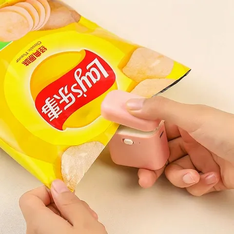 Portable Mini Heat Sealer For Plastic Bags USB Rechargeable Snack Bag Sealer With Magnetic Base Food Handheld Sealing Machine