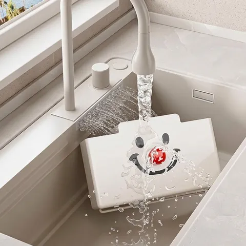 Kitchen Wall-Mounted Multi-Functional Storage Rack Cartoon Smiley Face Chopstick Spoon Knife Holder With Towel Bar Hooks PP Plastic Draining Organizer