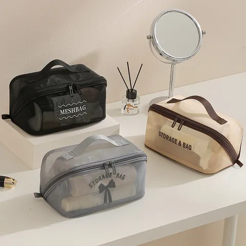 Sac de Lavage de Voyage en Maille de Nylon de Grande Capacité Forme d'Oreiller Minimaliste Trousse à Maquillage Imperméable Avec Poignée
