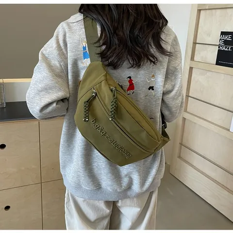 Borsa a Tracolla Multifunzionale in Nylon per Donna Studenti Stile Minimalista Ins Sport Tempo Libero Leggera Borsa Ricamata