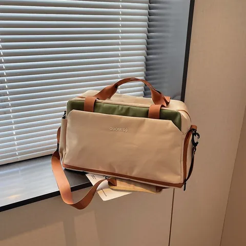 Grand Sac de Sport pour Hommes Femmes Séparation Sec et Humide Sac de Voyage Imperméable Avec Compartiment à Chaussures Indépendant Sac d'Entraînement Natation