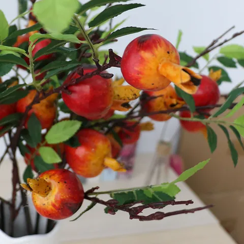 Kunstmatige Granaatappeltak Meerkoppige Valse Fruitstelen Voor Thuis Woonkamer Bruiloft Fotografie Rekwisieten Handgemaakte Decoratieve Plant