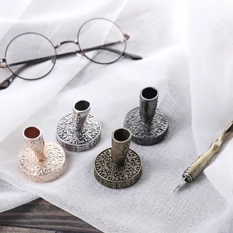 European Vintage Metal Pen Holder Slanted Insert 3D Carved Floral Design Antique Calligraphy Dip Pen Stand Office Desk Decor