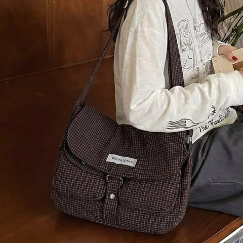 Retro Plaid Nylon Crossbody Bag For Students Large Capacity Messenger Bag For Travel Daily Casual Flap Shoulder Bag