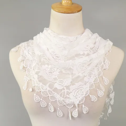 Vrouwen Kant Roos Hol Driehoeksjes Effen Kleur Kwastjes Decoratieve Sjaal Polyester Mode Sjaal Hoofddeksel
