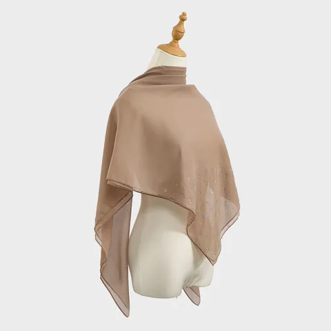 Dames Zomer Ademend Polyester Vierkante Sjaal Elegant Strass Patroon Doorschijnende Sjaal Veelzijdige Zonbescherming Omslagdoek