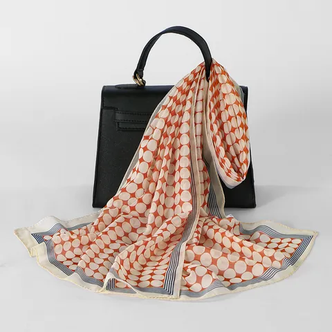 Dames Mode Chiffon Lange Sjaal Elegant Polka Dot Bedrukt Lichtgewicht Zonbescherming Sjaal Veelzijdige Wrap Halssjaal