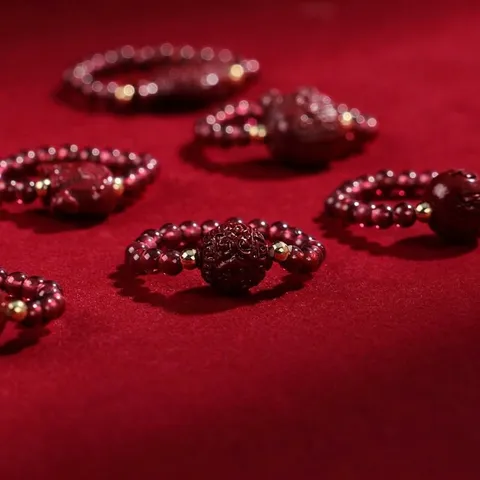 Vintage Cinnabar Garnet Beaded Ring For Women Red Purple Gold Sand Lucky Charm Ring Chinese Style Elastic Jewelry Accessory