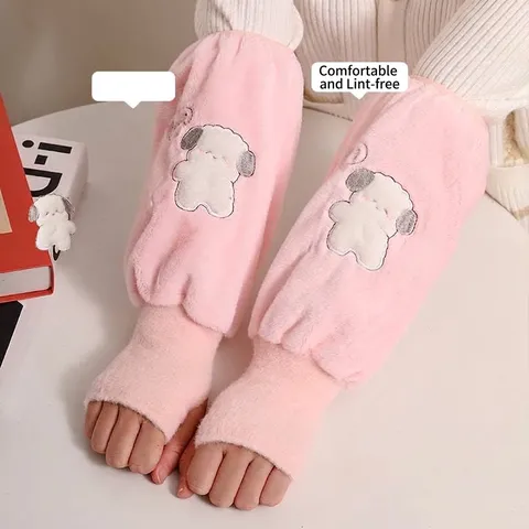 Women's Cute Cartoon Animal Plush Oversleeves Winter Flannel Arm Sleeves Warm Anti-Fouling Arm Covers For Office Work Home