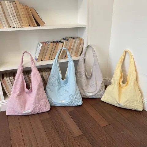 Damen Nylon Tote Bag Große Kapazität Koreanischer Stil Frische Blumenstickerei Umhängetasche Für Den Alltag Mädchenhafter Stil