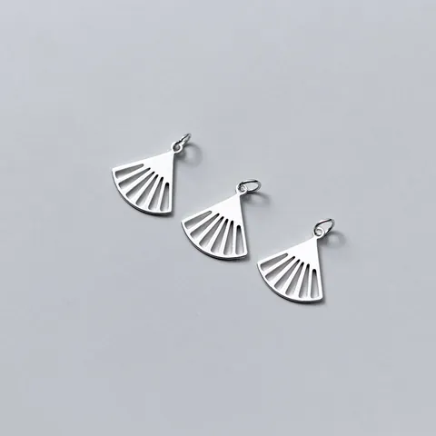 Ciondolo a Forma di Ventaglio in Argento Sterling 925 Traforato per Creazione Gioielli DIY Bracciale Collana Accessorio Argento Minimalista