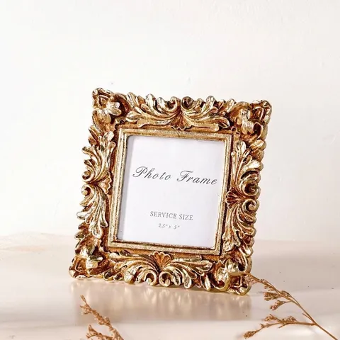 French Vintage Resin Photo Frame Carved Chrysanthemum Gold Square Picture Frame For Tabletop Wall Decor Photography Props