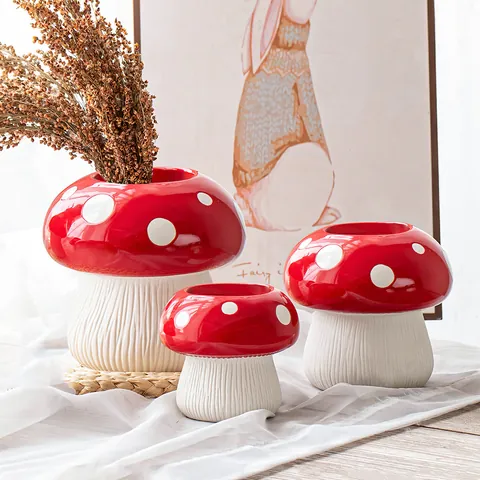 Creative Cute Mushroom Resin Flower Vase Red Polka Dot Mushroom Shape Tabletop Ornament For Living Room Home Decor Accent
