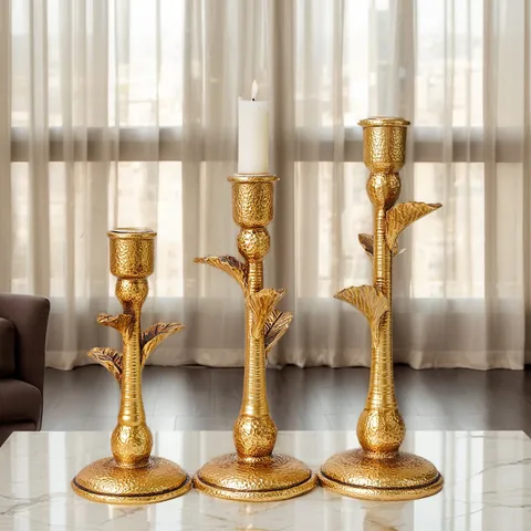 Vintage Resin Coconut Tree Candlestick Holder Hammered Gold Finish Tropical Palm Leaf Candle Stand For Home Wedding Decor
