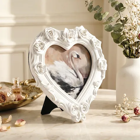 Vintage Europäisch Herzförmig Harz Fotorahmen Mit Rosenblüten Relief Desktop Dekorativer Bilderrahmen Für Zuhause Hochzeit Geschenk