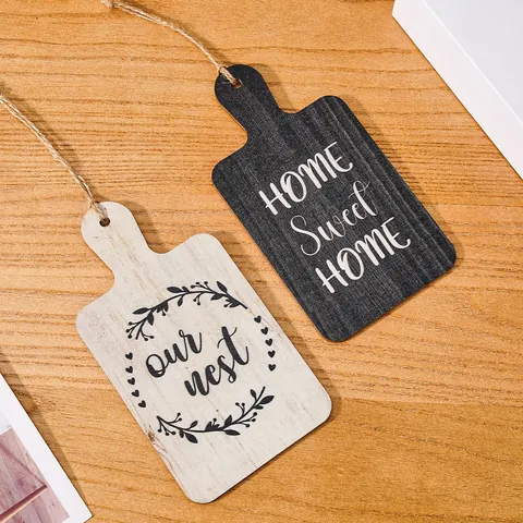 Plaque Décorative Suspendue en Bois Moderne Minimaliste Forme de Planche à Découper Slogan Home Sweet Home Our Nest pour Fête Célébration