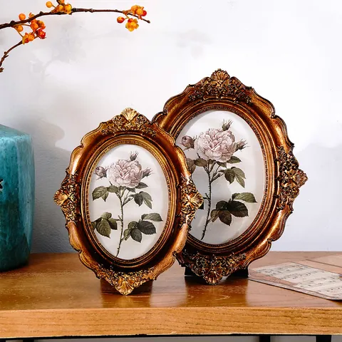European Vintage Oval Resin Photo Frame Bronze Floral Relief Antique Style Tabletop Decoration Rose Art Picture Frame Home Decor