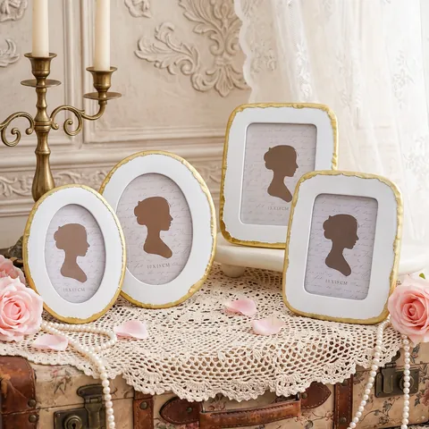 Retro Resin Photo Frame White Gold Edge French Style Desktop Picture Frame Ornament For Bedroom Living Room Home Atmosphere Decoration