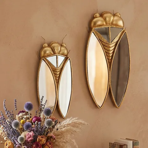 Light Luxury Gold Cicada Shape Mirror Wall Hanging Resin Insect Decorative Mirror For Home Living Room Wall Decor