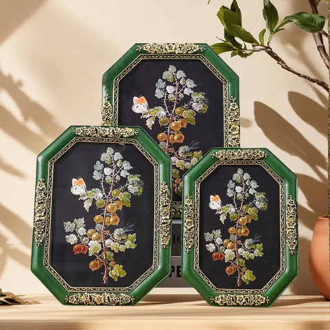 European Vintage Octagonal Resin Photo Frame With Gold Embossed Flower Butterfly Pattern Relief Desktop Decoration Picture Frame