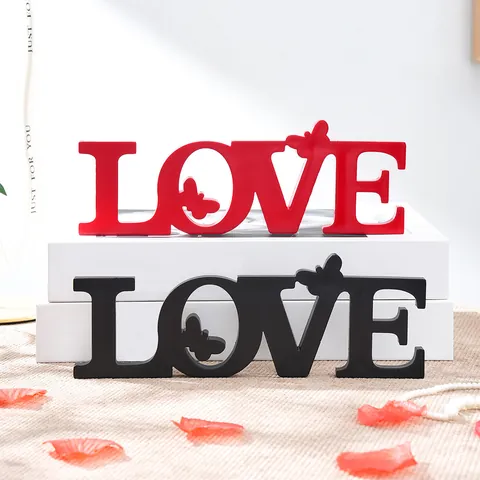 Ins Style Romantic Wedding Butterfly Love Hollow Letters PVC Table Ornament Standing Letter Sign For Birthday Anniversary Party Home Tabletop Desktop Decoration