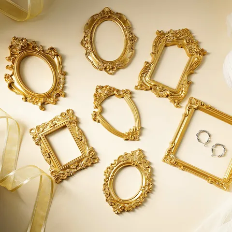 Cadre Décoratif Rétro Européen en Relief Doré Accessoires de Photographie Ornement en Résine de Style Baroque
