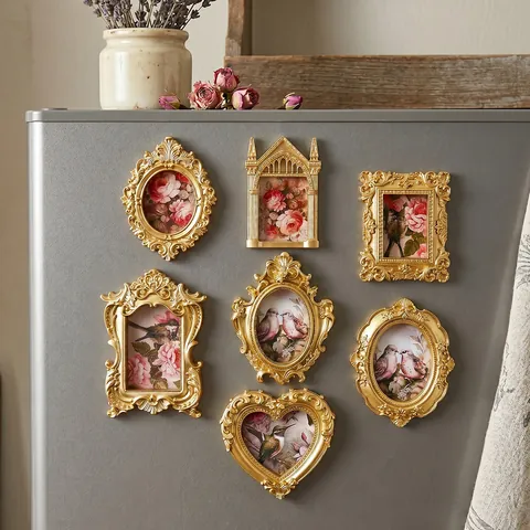Vintage Gold Magnetic Photo Frame Resin Baroque Relief Picture Frame For Fridge Magnet Home Decor Mini Retro Golden