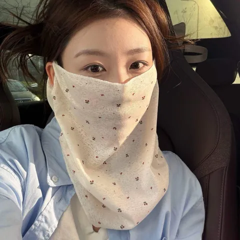 Masque de Protection Solaire en Soie Glacée pour Femmes Anti-UV Voile de Visage Respirant Avec Protection du Cou Pour Été Cyclisme Extérieur Conduite Sweet Floral Facekini