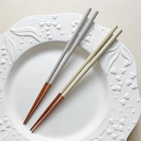 Japanese Style Ironwood Octagonal Chopsticks Anti Slip Frosted Pointed Tip Reusable Wood Chopsticks For Home Sushi Restaurant Dinnerware