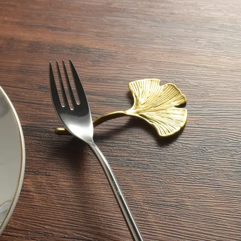 Luxury 304 Stainless Steel Ginkgo Leaf Chopstick Rest Spoon Holder Fork Stand Mirror Polished Gold Silver Dinnerware Tableware Decor