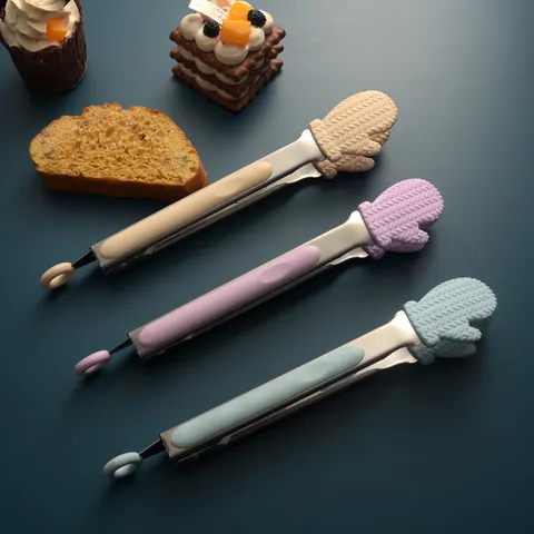 Stainless Steel Silicone Mitten Shape Kitchen Tongs Cute Heat Resistant Food Tongs For BBQ Baking Bread Noodle Lifting Creative Non-Slip Cooking Clip