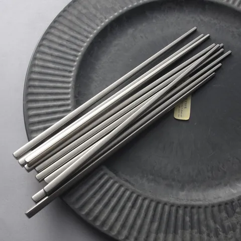 Vintage Industrial Style 304 Stainless Steel Square Chopsticks Anti Slip Snowflake Process Metal Tableware For Restaurant Hotel